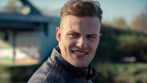 undefined Season 2 Episode 12 - Babyshopping