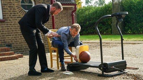 Taskmaster Season 4 Episode 2 - Look at Me