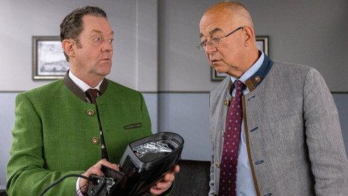 Die Rosenheim-Cops Season 24 Episode 12 - Mirror, mirror