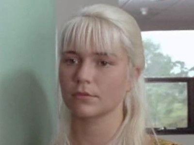 Ocean Girl Season 3 Episode 13 - Lena's Betrayal