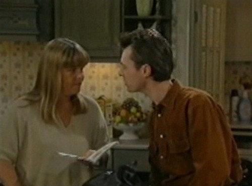 Birds of a Feather Season 5 Episode 1 - High Fidelity