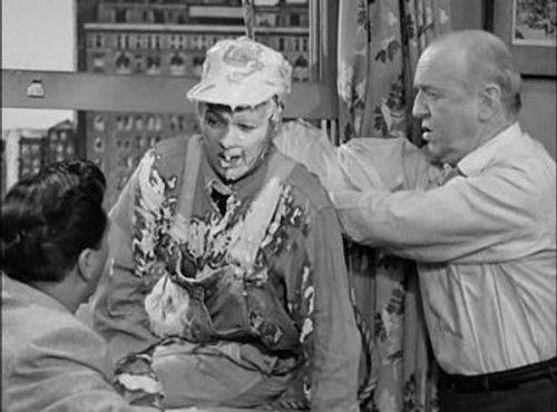 I Love Lucy Season 2 Episode 3 - The Anniversary Present