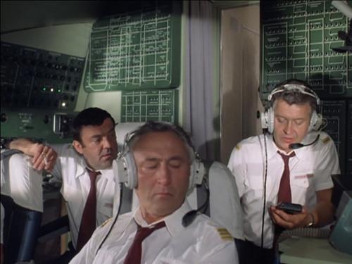 Treffpunkt Flughafen Season 1 Episode 3 - Mayday - Mayday