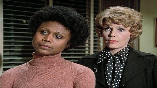 Kojak Season 1 Episode 21 - Therapy in Dynamite