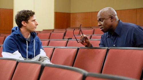 Brooklyn Nine-Nine Season 6 Episode 13 - The Bimbo