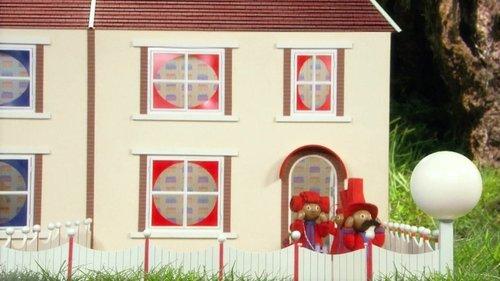 In the Night Garden Season 1 Episode 22 - Upsy Daisy's Big Loud Sing Song