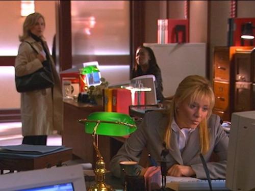 Sue Thomas: F.B.Eye Season 2 Episode 1 - The Girl Who Signed Wolf