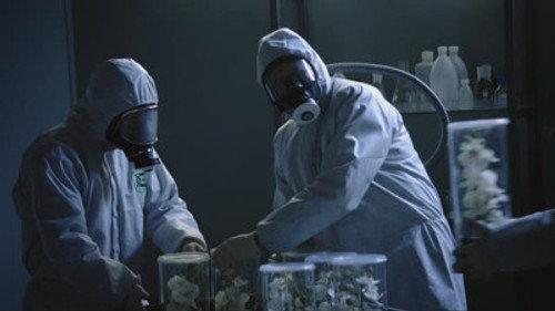 13 Hours: Race Against Time Season 2 Episode 8 - 15:00