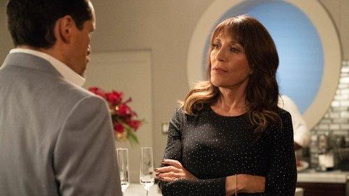 Grand Hotel Season 1 Episode 11 - Art of Darkness