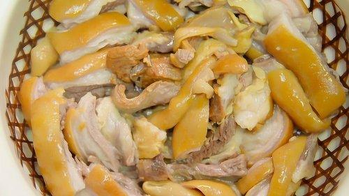 Flavorful Origins Season 1 Episode 16 - Fish Sauce