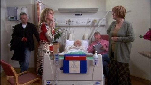 Sensitive Skin Season 2 Episode 3 - The Signals