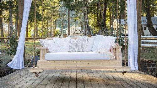 Pamela's Garden of Eden Season 1 Episode 5 - Boathouse Blues