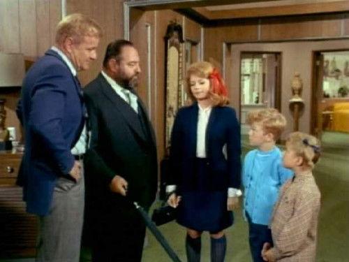 Family Affair Season 3 Episode 19 - Lost in Spain: Part 1