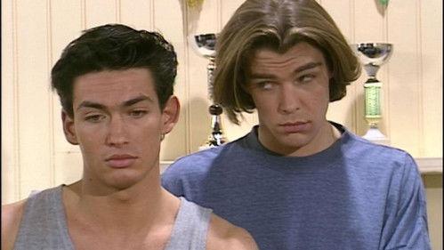 Hélène et les Garçons Season 1 Episode 6 - La déclaration