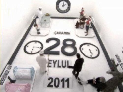 Leyla and Mecnun Season 2 Episode 11 - Hayat, Damarlarından Tutup Zorla İçine Çeker İnsanı