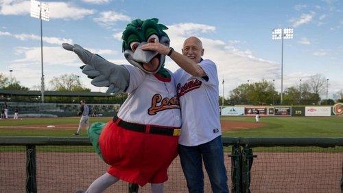 The Incredible Dr. Pol Season 7 Episode 1 - Squeal of Dreams