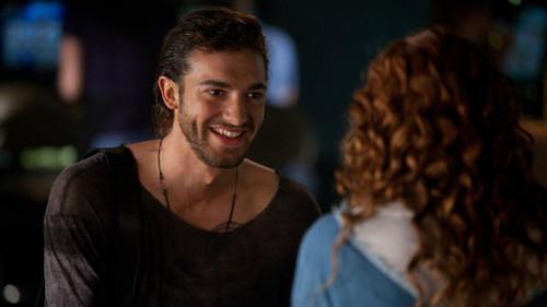 Go Girls Season 4 Episode 3 - Love Hurts