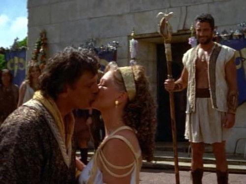Hercules: The Legendary Journeys Season 2 Episode 21 - The Wedding of Alcmene
