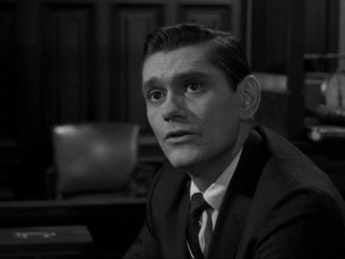 Alfred Hitchcock Presents Season 7 Episode 34 - The Twelve Hour Caper