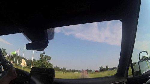 Fångat på polisens kamera Season 1 Episode 15 - Van in a field