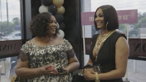 Love & Marriage Huntsville Season 5 Episode 5 - Holt 'Em Back!