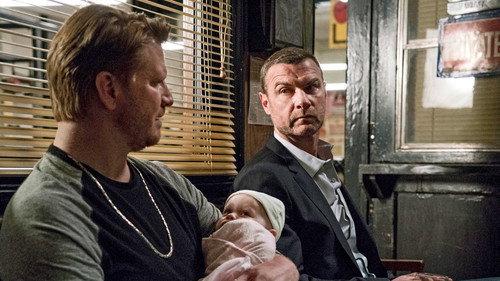 Ray Donovan Season 4 Episode 4 - Federal Boobie Inspector