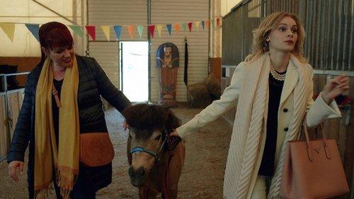 Two Broke Girls Season 1 Episode 9 - Chestnut's Holidays