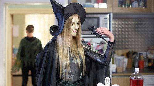 Eve Season 1 Episode 6 - Things That Go Beep in the Night