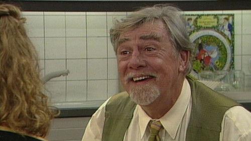 Oppassen!!! Season 6 Episode 2 - Opa Henry gaat op seks