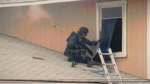 FBI TRUE Season 1 Episode 6 - Waco (2)