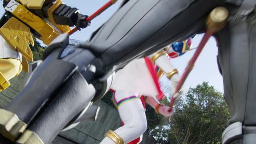 Super Sentai Series Season 45 Episode 4 - No. 4-kai! Vroo-Vroo, A Huge Intrusion!