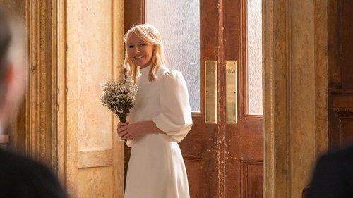 undefined Season 24 Episode 9 - And a Trauma in a Pear Tree