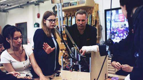 Click Season 25 Episode 18 - Robot Challenge