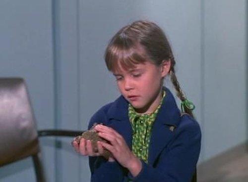 Bewitched Season 8 Episode 20 - Tabitha's First Day at School