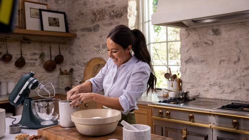 Magnolia Table with Joanna Gaines Season 3 Episode 4 - After-School Snacks