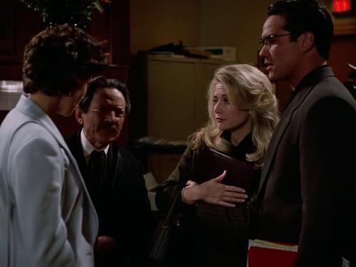 Lois & Clark: The New Adventures of Superman Season 3 Episode 14 - Tempus, Anyone?