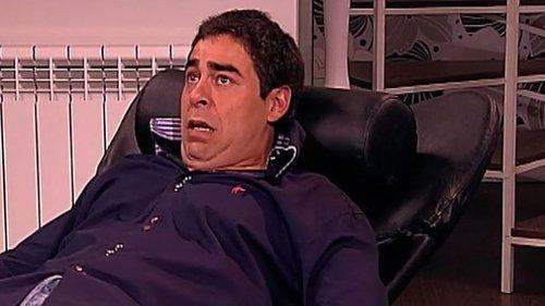 La que se avecina Season 3 Episode 12 - Unas vacaciones, un delincuente y un porno-chacho cowboy