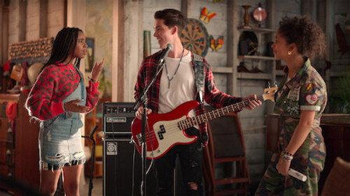 Julie and the Phantoms Season 1 Episode 3 - Flying Solo