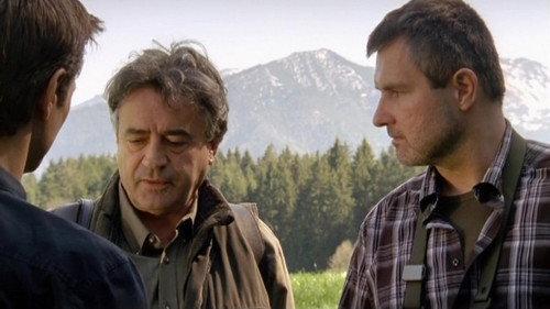 Die Rosenheim-Cops Season 10 Episode 5 - Waidmanns Unheil