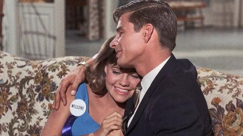 Gidget Season 1 Episode 16 - Too Many Cooks