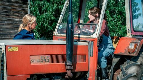 SOKO Linz Season 4 Episode 7 - Unter die Hufe