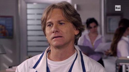 A doctor in the family Season 8 Episode 3 - Night visits / Love at first sight