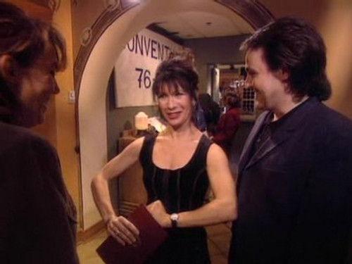 Un gars, une fille Season 3 Episode 13 - Les retrouvailles - La femme de ménage 1 - Au téléphone 2