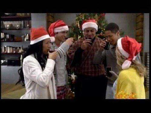 undefined Season 18 Episode 23 - Christmas Together, Friends Forever