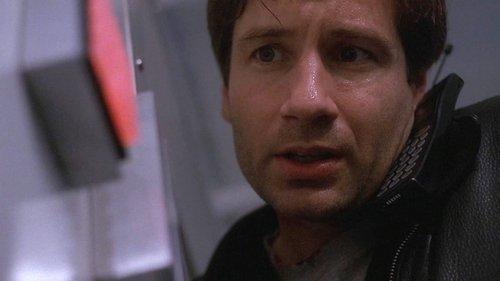 The X-Files Season 3 Episode 10 - 731 (2)