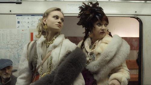 Two Broke Girls Season 1 Episode 4 - Olya in Margo's world