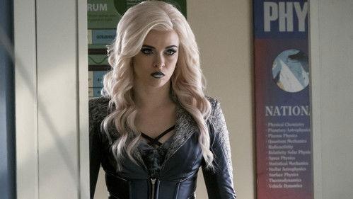 The Flash Season 3 Episode 20 - I Know Who You Are