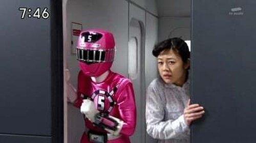 Ressha Sentai ToQger Season 1 Episode 16 - The Dangerous Extraordinary Ressha