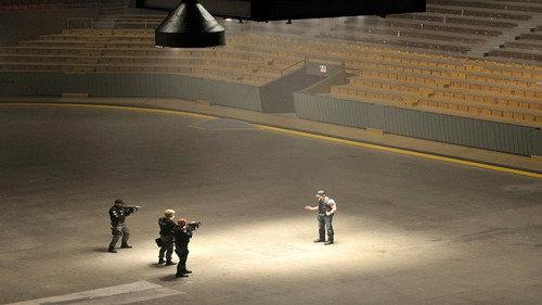 Flashpoint Season 2 Episode 22 - Behind the Blue Line