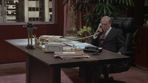 Cheers Season 7 Episode 15 - Don't Paint Your Chickens